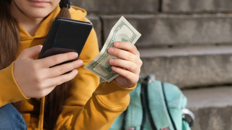 Cómo ganar dinero viendo videos en 2025: Descubre cómo funciona
